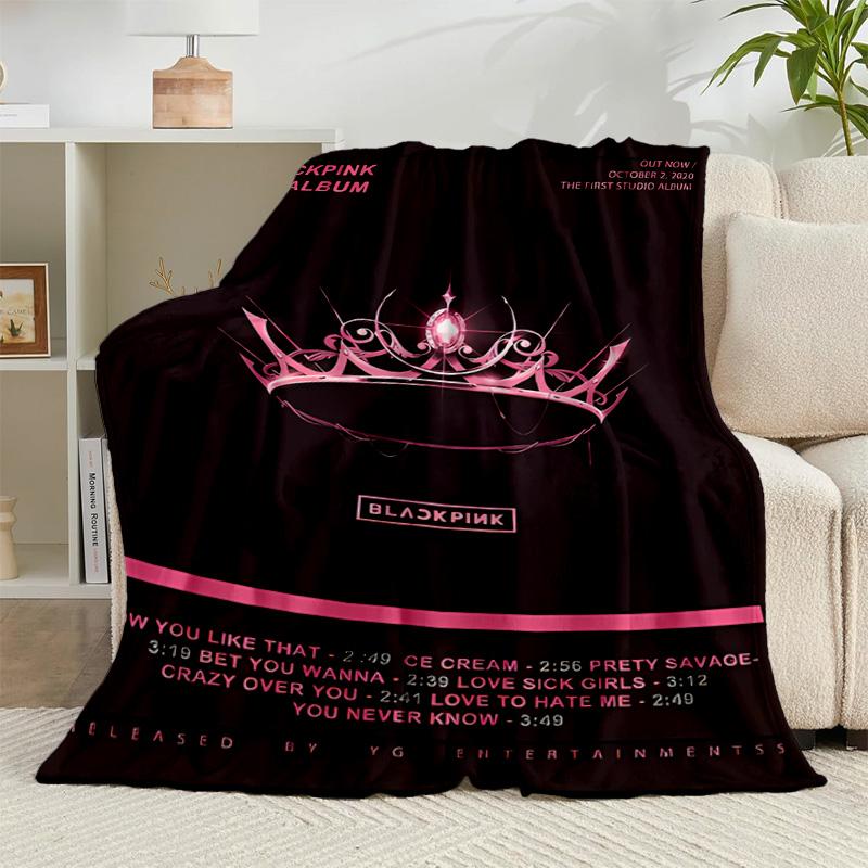 1PC Black And Pink Fashion Flannel Blanket Gift, Suitable for Both Men And Women, Soft Ideal for Beds And Sofa, Birthday Or Christmas Gift