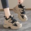 Модные женские кроссовки на массивной подошве смешанных цветов 2025 Модные нескользящие вулканизированные туфли на платформе Женские повседневные спортивные кроссовки на шнуровке с толстой подошвой