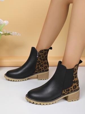 Модные новые женские сапоги с острым носком на среднем каблуке для женщин на молнии на платформе современные сапоги для активного отдыха модная женская обувь с леопардовым принтом короткие сапоги