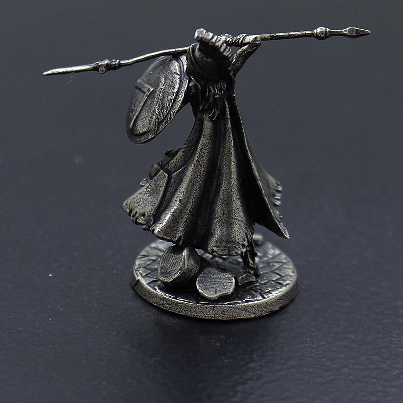 White Copper Spartan Shogun Warrior Chess Piece Ornament – Retro Soldier Toy Gift for Boys