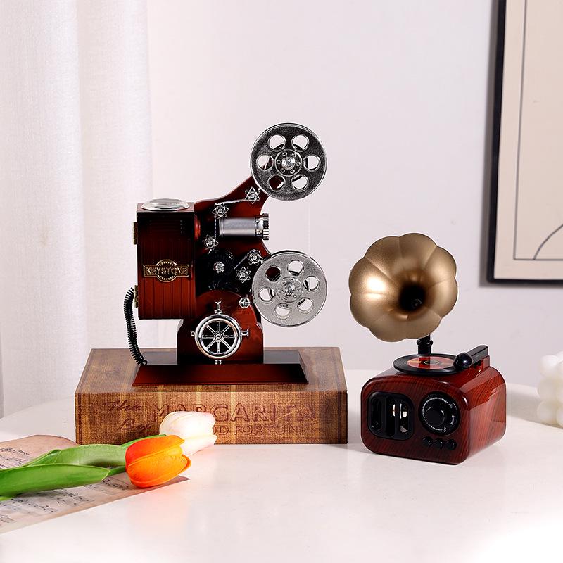 Старинная музыкальная шкатулка-граммофон: Декоративное украшение для дома или офиса, идеальный подарок на День святого Валентина или день рождения