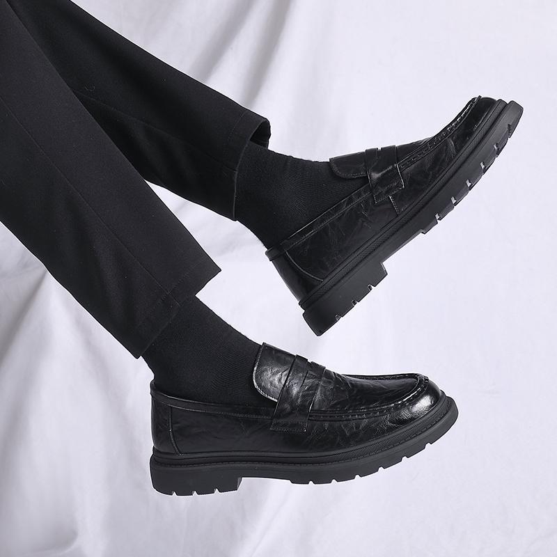Leather Shoes Men Loafers Outdoor Fashion Slip On Business Casual Leather Shoes Classic Soft Moccasins Hombre Men Shoes Flats