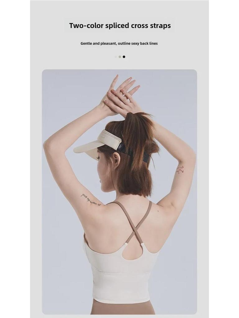Женский спортивный бюстгальтер с тонкими бретелями и накладкой на грудь - майка для йоги и фитнеса