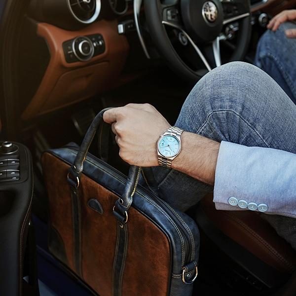 Citizen Унисекс NJ0151-88M ( Часы CITIZEN COLLECTION Механические) Круглые часы из серебристого нержавеющего металла