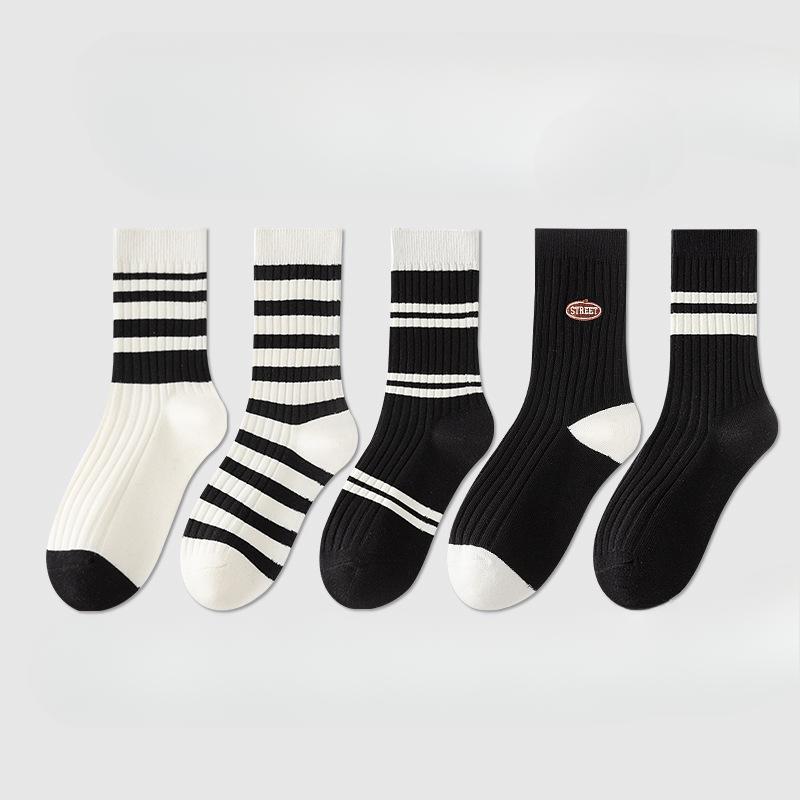 5 Pairs of Female Spring and Autumn Black and White Striped Cotton Anti Beriberi Deodorant Tube Socks