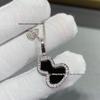 Золотая тыква-цилинь на шею с красным халцедоном и ключичной цепочкой из розового золота 18 карат