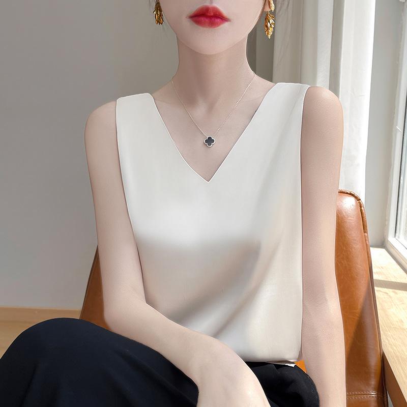 Versatile Women's Satin Camisole: Front V, Round Back, Sleeveless, Wide Straps—perfect Under a Suit, Silky Finish with an Elegant Back.