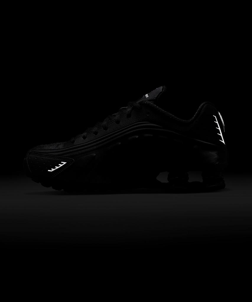 Nike Shox R4 W - Черный:Макс Оранж:Черный / Ar3565-004