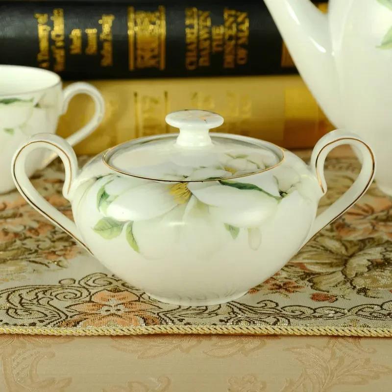 Европейская кофейная чашка с блюдцем Маленькая свежая простая керамическая чашка Красная чайная чашка Чайник Набор Чашки для воды Кофейные чашки Кофейные кружки