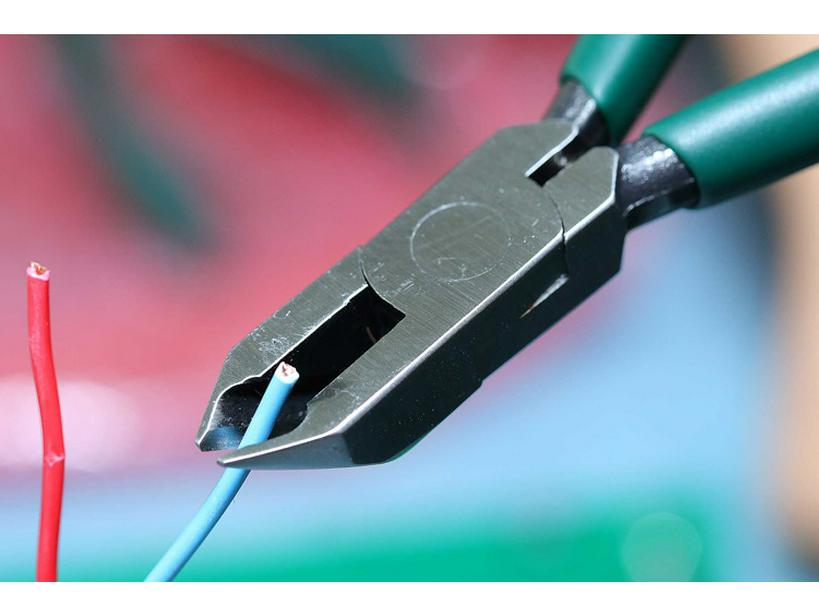 SATA 70651 6-inch Industrial Electrician Pliers - Multifunctional Wire Stripping & Cutting Tool