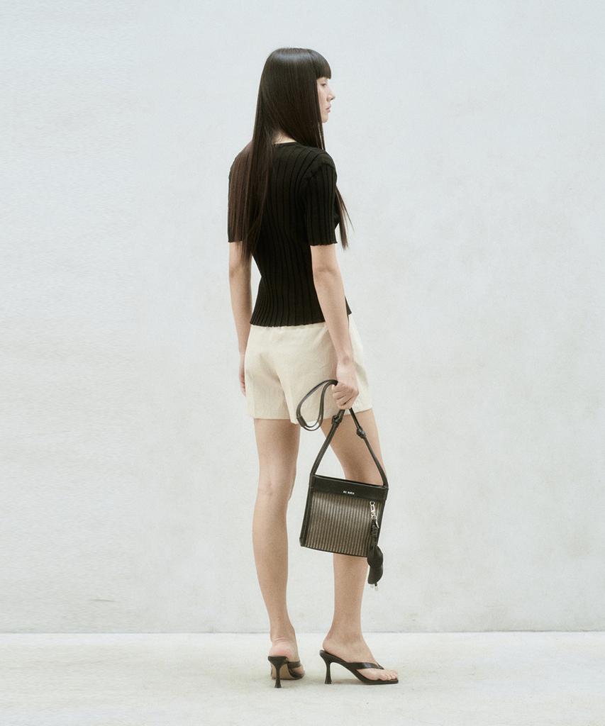 RE RHEE Half Sleeve Ribbed Top Black