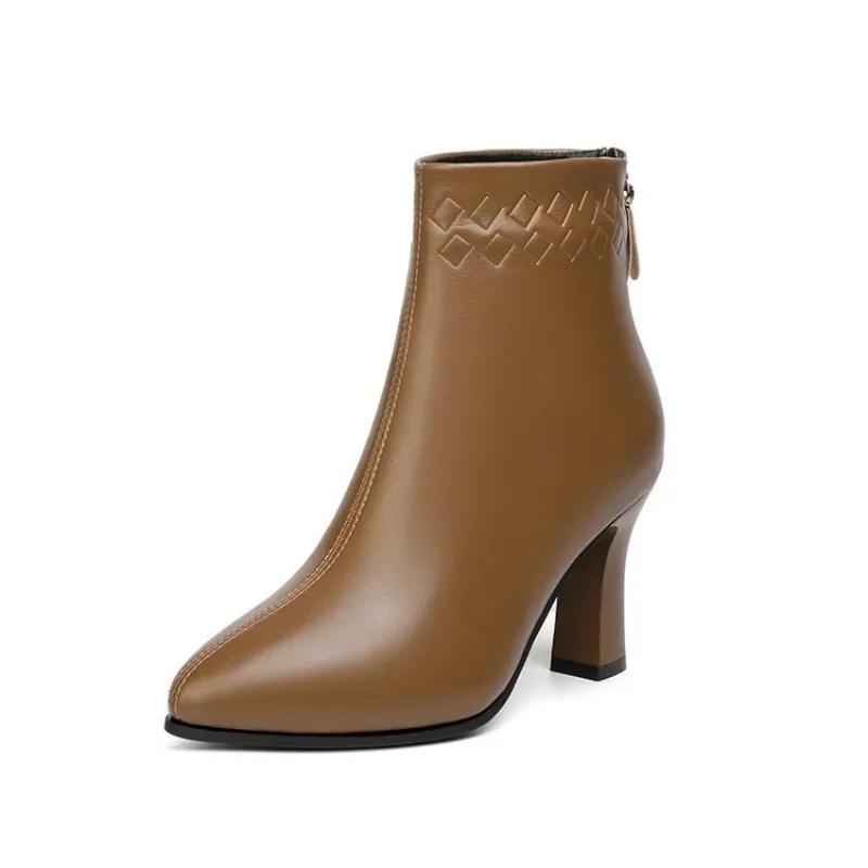 Мода 2025 Весна и Осень Зима Новые КорейскаяМода Острый Носок Задняя Молния Толстый Высокий Каблук Модные Ботинки Повседневные Большие Женские Короткие Ботинки