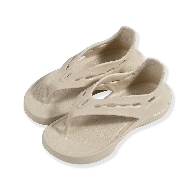 Men Wear Anti Slip EVA Slippers Fashionable and Versatile Beach Flip Flops In Summer. Women