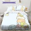 Милый Комплект Постельного Белья с Узором Sumikko Gurashi Одеяло Декор для Дома Подарок (1 пододеяльник + 2 наволочки без наполнителя)