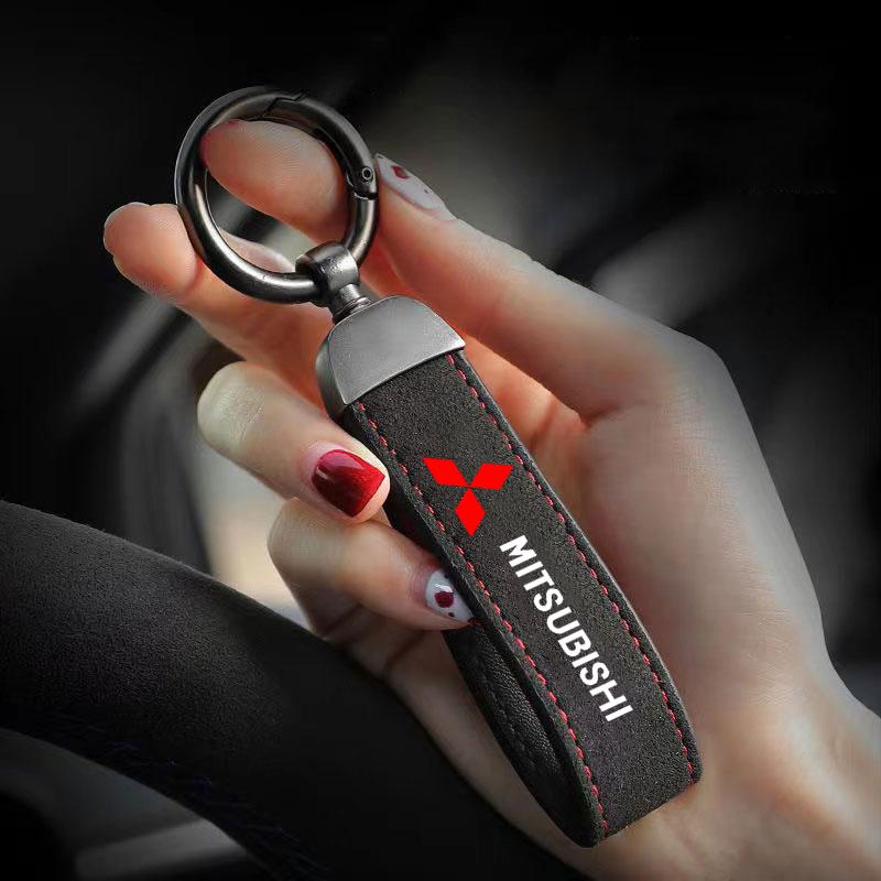 Deluxe Leather Keychain with Car Badge Keychain Pendant for Mitsubishi Lancer ASX Outlander Pajero Evolution Car Accessories