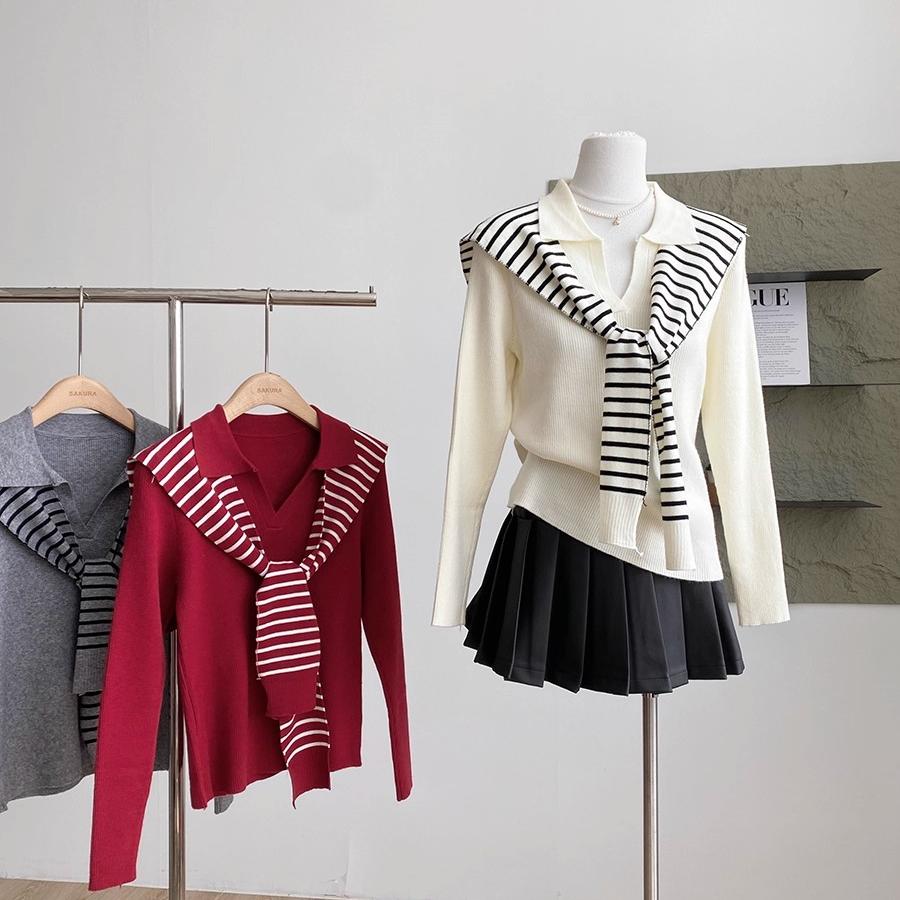 A Gentle and Youthful Long-sleeved Knitted Sweater with A Striped Shawl for The New Autumn Collection