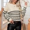 Женский полосатый свитер с длинными рукавами и переплетенными пуговицами в винтажном стиле