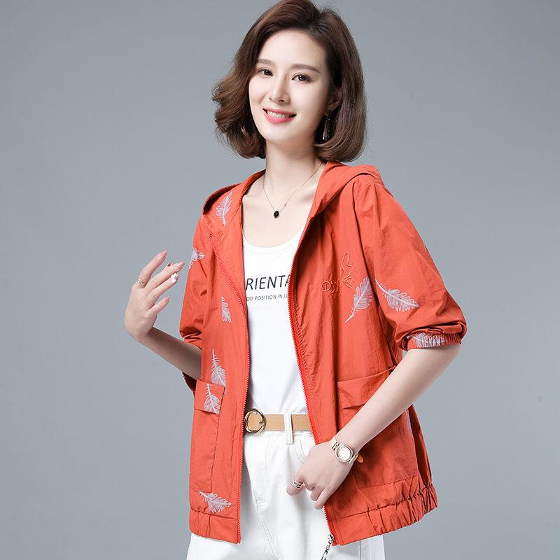 Большие размеры 3XL, куртки с капюшоном с принтом, женские свободные повседневные весенние верхняя одежда, тонкая солнцезащитная одежда, летняя базовая одежда для мам, Chaquetas