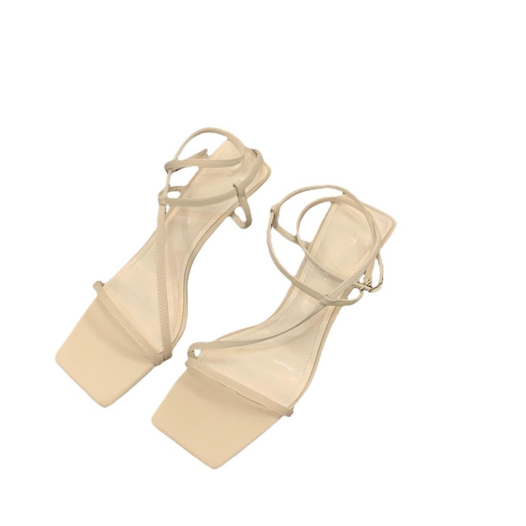 Французские босоножки на высоком каблуке, сказочные туфли 2024 года, новые летние темпераментные черные туфли на шпильке с ремешком в римском стиле