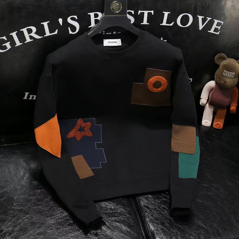 Новая мужская толстовка с круглым вырезом и длинными рукавами с вышивкой для осени и зимы. Модная стильная и красивая верхняя часть футболки.