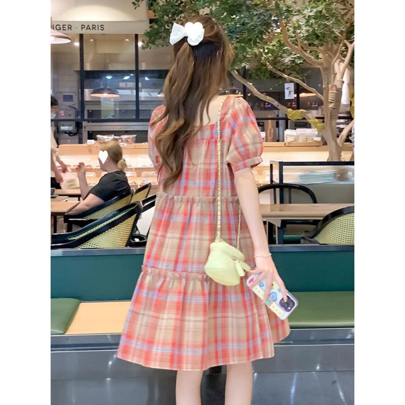 Свежее клетчатое платье А-силуэта с короткими рукавами для миниатюрных женщин, 2024