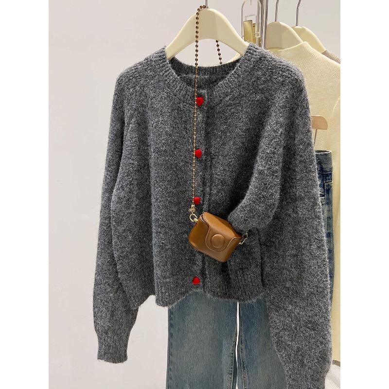 Contrasting color love single-breasted age-reducing sweater jacket women's autumn and winter lazy soft waxy knitted top shoulder-sleeved cardigan