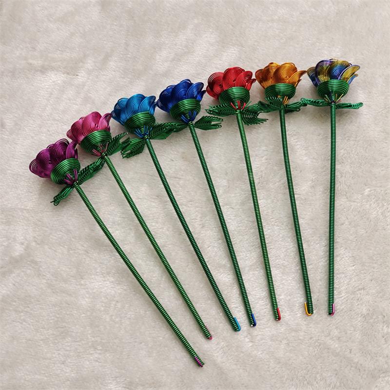 1PC Artificial Flower Couple Rose Gift Handmade Woven Rose Handicrafts Ornaments Aluminum Wire Rose Metal Model 23cm