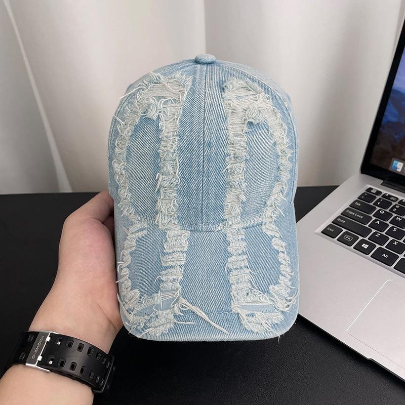Vintage distressed baseball cap for women in autumn and winter, Korean style versatile small-face duckbill cap, street fashion hat for men