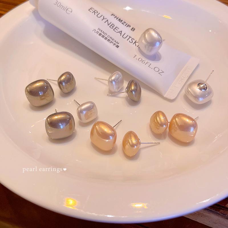 Серьги с квадратным жемчугом 2024: Модные и элегантные простые серьги высокого класса для влиятельных лиц