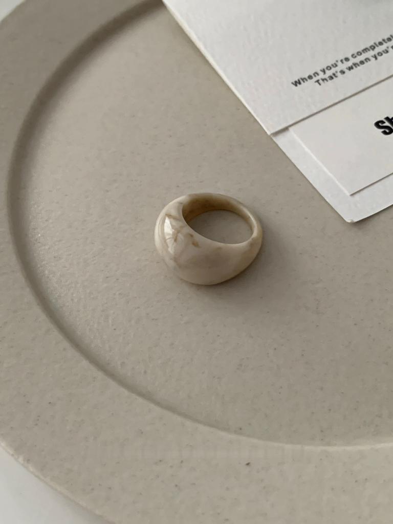 Acetate Resin Ring Wide Curved Band Vintage Minimalist Normcore Statement Index Finger Zircon for Women