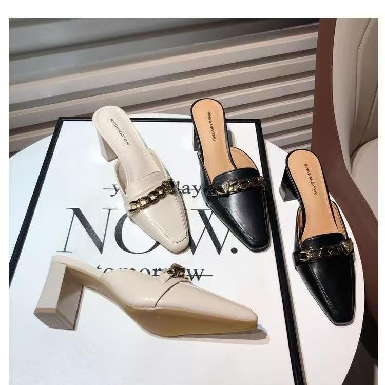 Модные женские полутапочки с украшением в виде цепочки на носке, уличные шлепанцы, туфли-лодочки на среднем каблуке, роскошные сандалии на квадратном каблуке