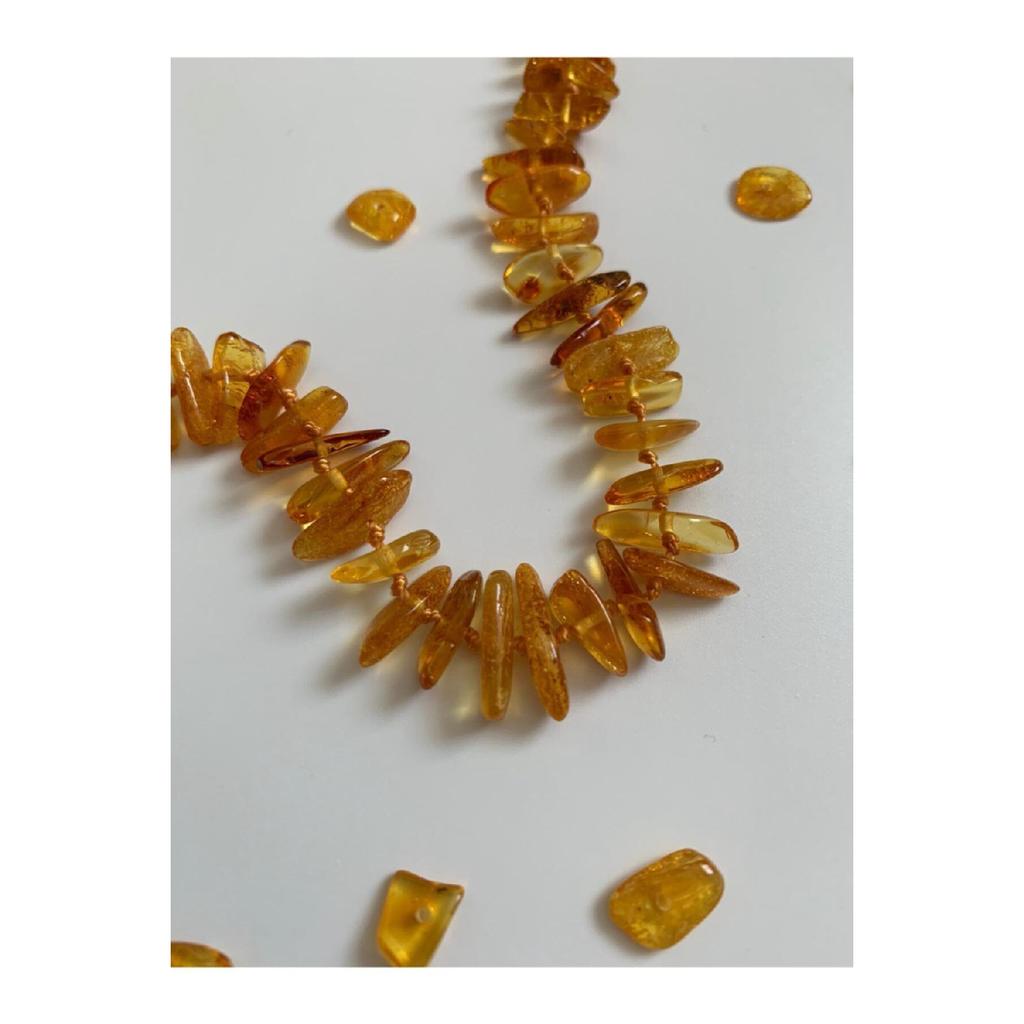 Ожерелье лимонного цвета с янтарем для взрослых 50 см