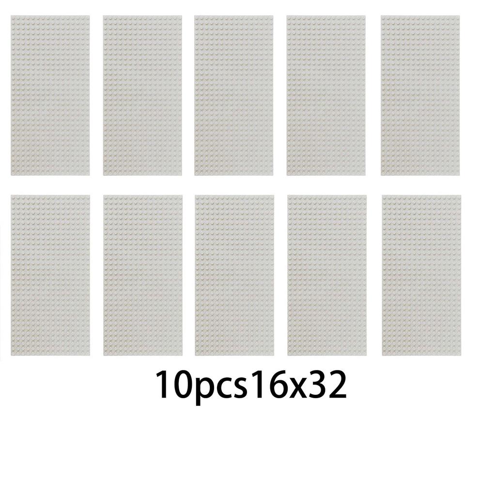 Идеально подходят для игры и демонстрации построек из строительных блоков, эти 10 деталей с 16x32 отверстиями идеально подходят для травяных поверхностей.