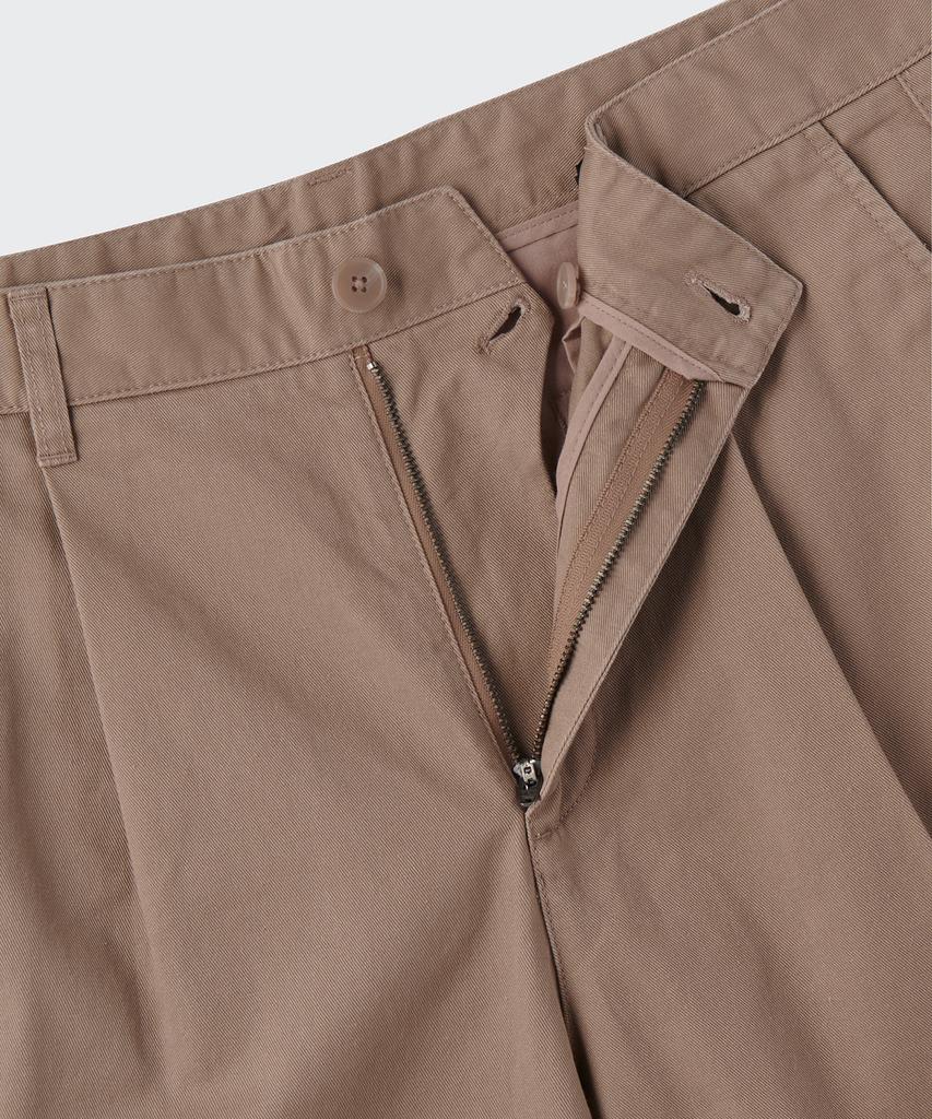 MUSINSA STANDARD One-Pleat Regular Fit Chino Pants [Mocha Beige]