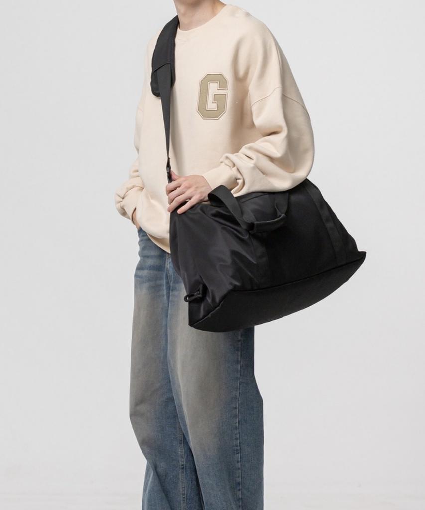 Сумка-даффл для путешествий On The Go Signature Nylon Boston