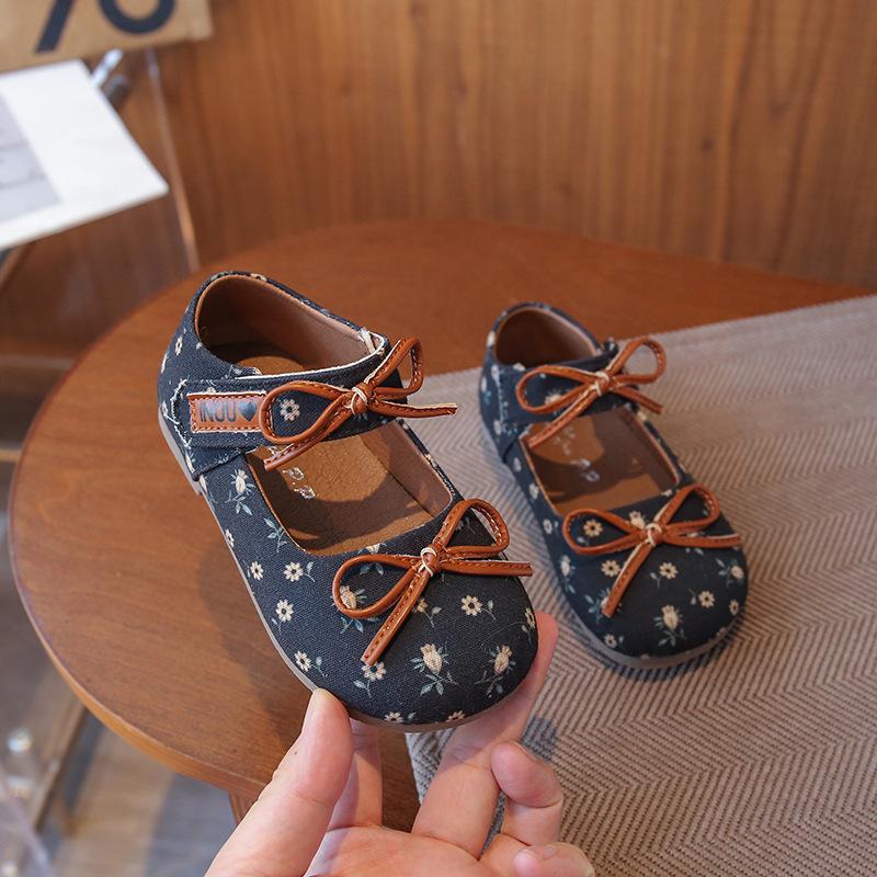 Girls shoes small leather shoes spring and autumn children floral princess shoes Korean version versatile baby girl shoes soft sole children's bab