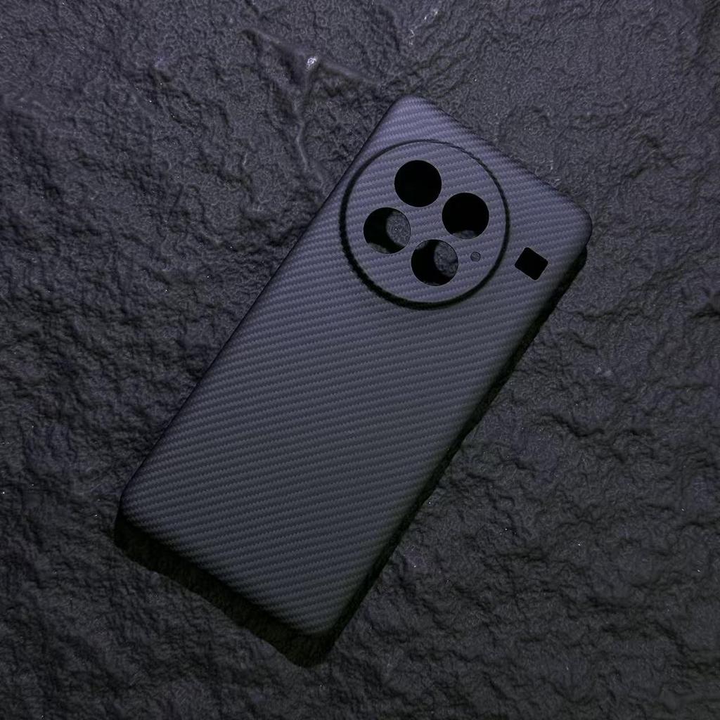 Сверхтонкий чехол OnePlus 13 из кевларового арамидного волокна: Персонализированный и простой дизайн