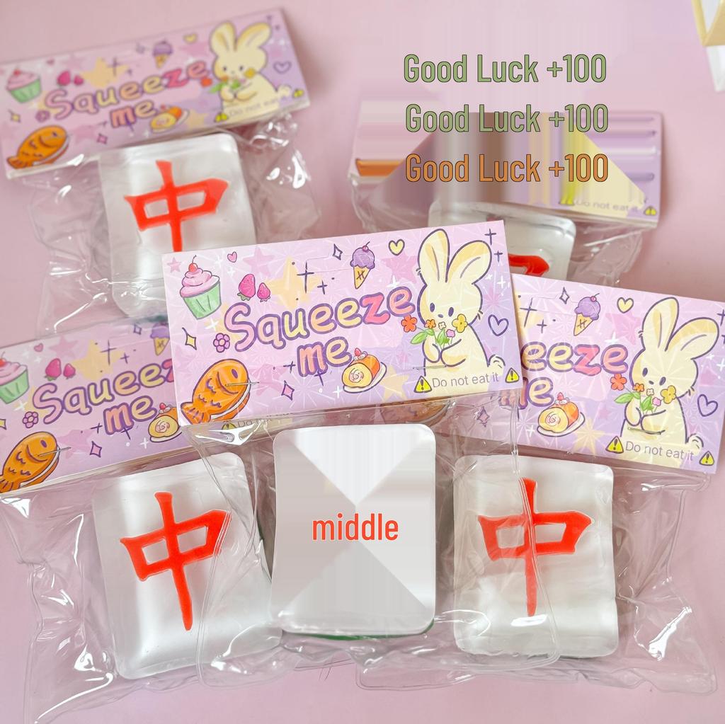 Креативная игрушка-мялка оранжевого цвета: Снятие стресса и помощь в декомпрессии