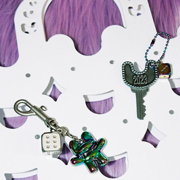 NewJeans БЕЗОПАСНЫЙ ПИН, БРЕЛОК ДЛЯ КОСТЕЙ