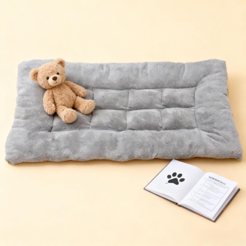 Pet Bed Mat For Dogs And Cats With Doubleside Use And Soft Polyester Material Large Size