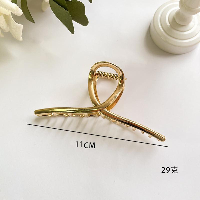Korean Version Niche Metal Large Hair Claw for Women, New Shark Clip, Simple Shower Hairpin, Personalized Style