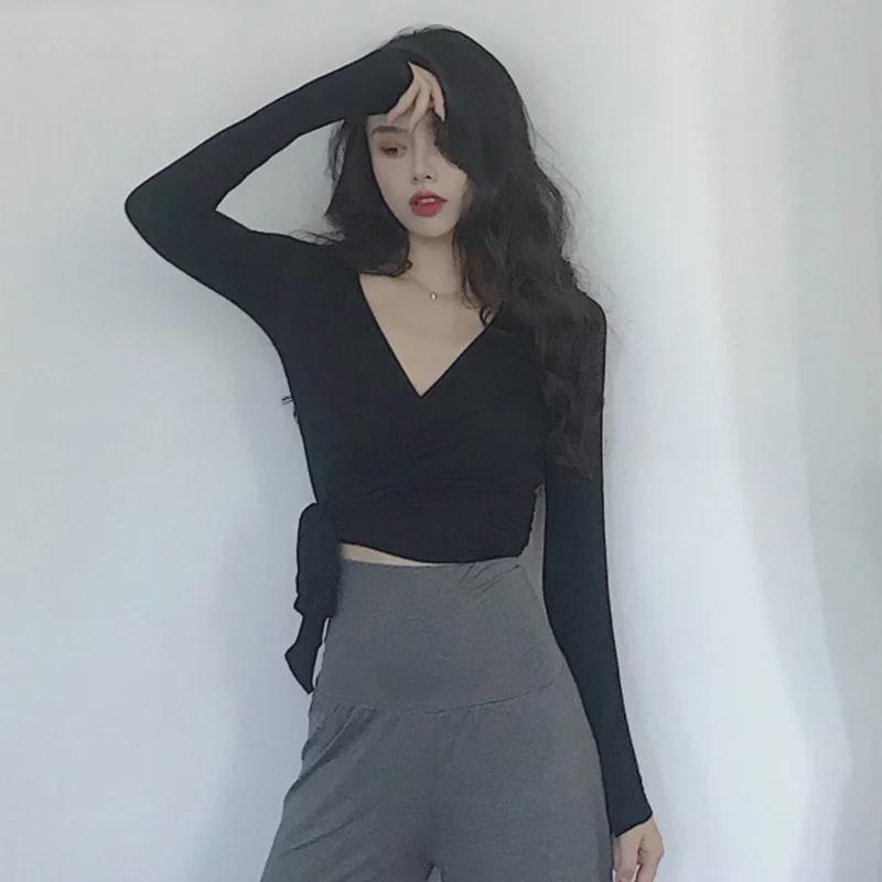 Женский облегающий топ со шнуровкой, V-образным вырезом, длинными рукавами и открытой талией