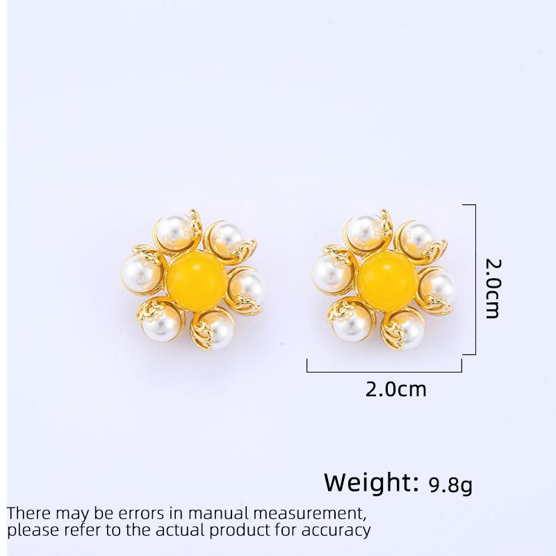 Женские серьги в элегантном винтажном стиле, дизайн «легкая роскошь», с искусственным жемчугом в виде цветка, модные и универсальные, нишевый дизайн