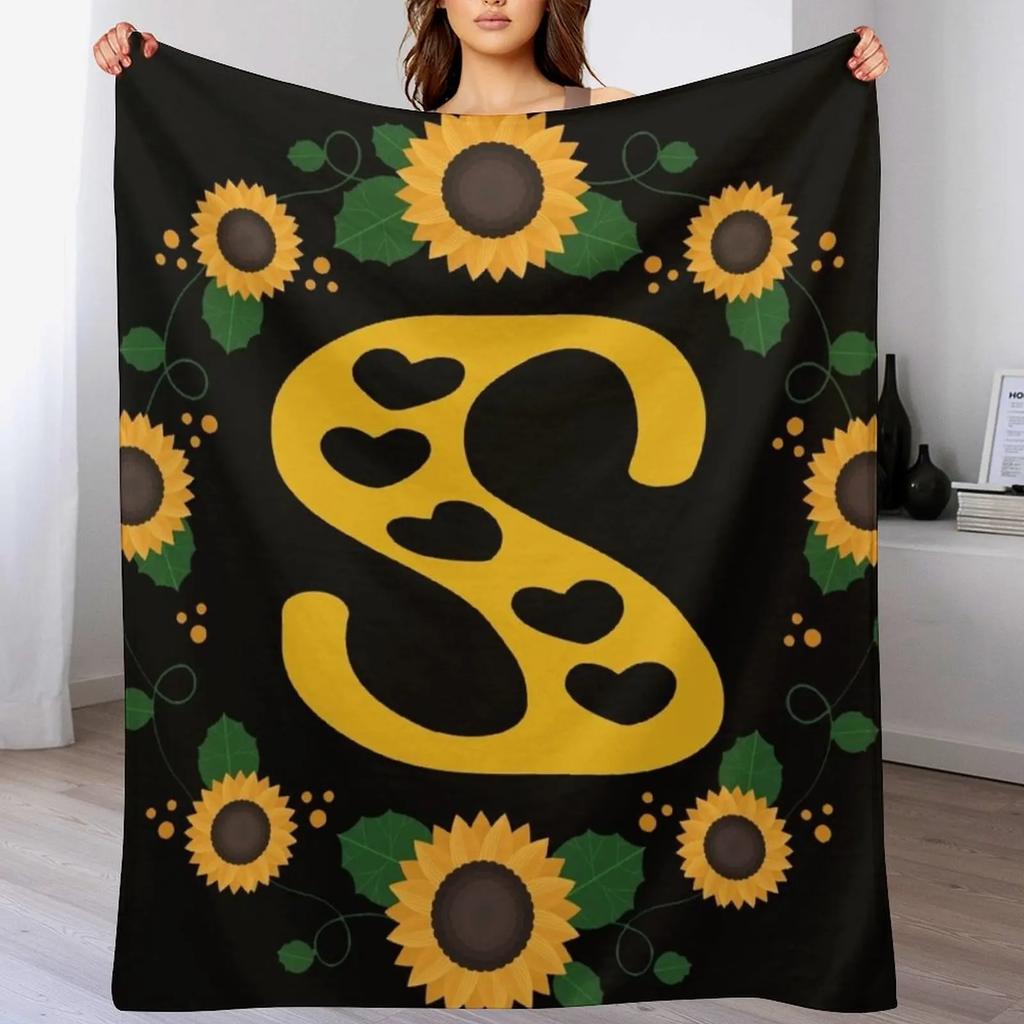 monogram letter S Throw Blanket Warm Flannel Blanket for Couch Chair Bedroom