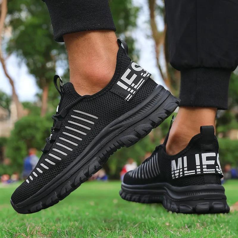 Lightweight Men'S Running Shoes New Casual Designer Mesh Sports Shoes Lace Up Women'S Summer Vulcanized Shoes Loafers
