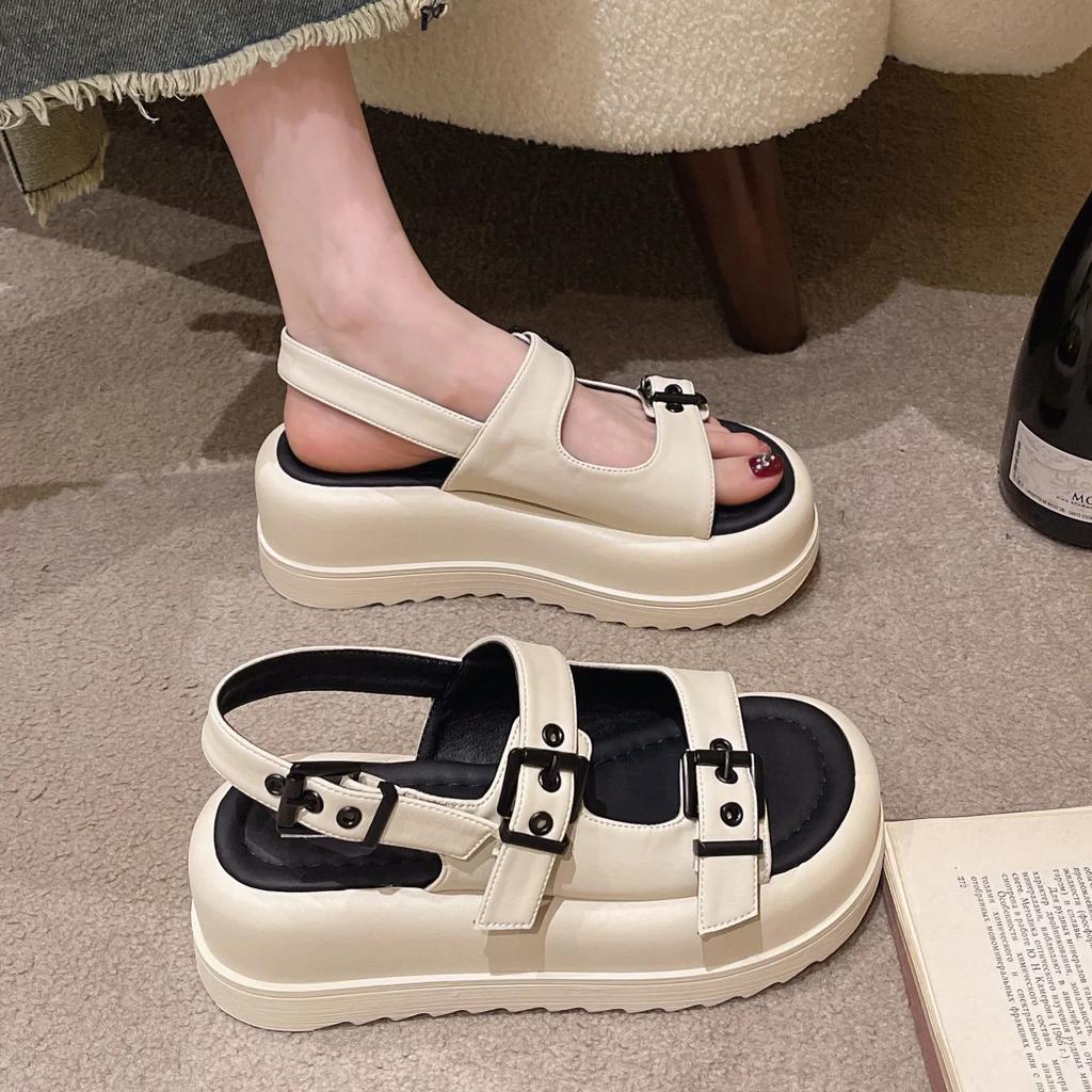 Модные сандалии на толстой подошве для женщин, лето 2024 г., новые европейские и американские двухслойные пляжные сандалии для женщин, туфли на платформе, сандалии