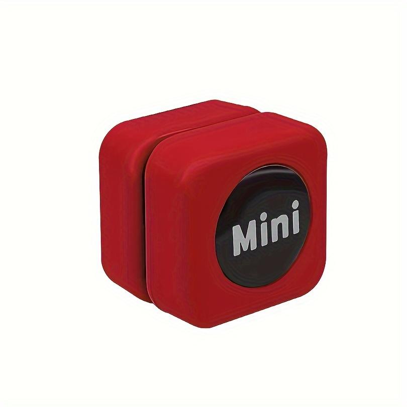 Mini Magnetic Cleaner for Fish Tanks a Small Glass Scrubber with Dual-Sided Cleaning for Algae Removal an Essential Tool