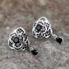 Милые женские серьги-пусеты в виде цветка из белого кристалла и черного циркона, винтажный серебристый цвет, праздничные свадебные украшения для женщин