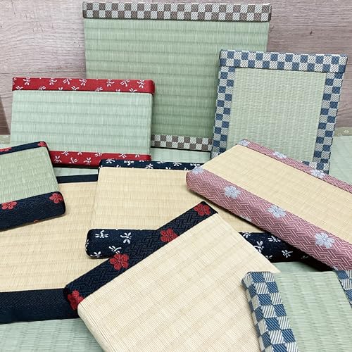 Maruyoshi Toki Inase (Gold) Square MiniKumamoto-produced Igusa Mame Tatami decorative mats as coastersT0002