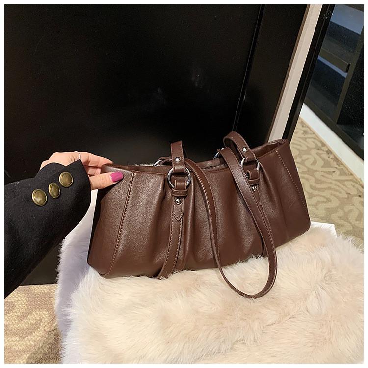 Ielgy Large-Capacity Retro Niche Messenger Bag Pleated Western Style One-Shoulder Work Commuter Bag